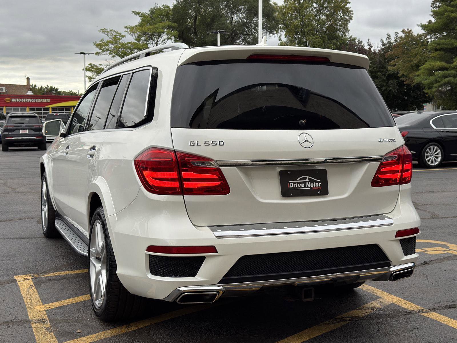 Used 2014 Mercedes-Benz GL 550 4MATIC image 13