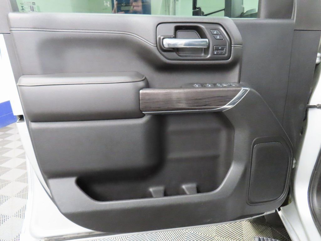 Used 2020 Chevrolet Silverado 2500 LTZ w/ LTZ Plus Package image 59