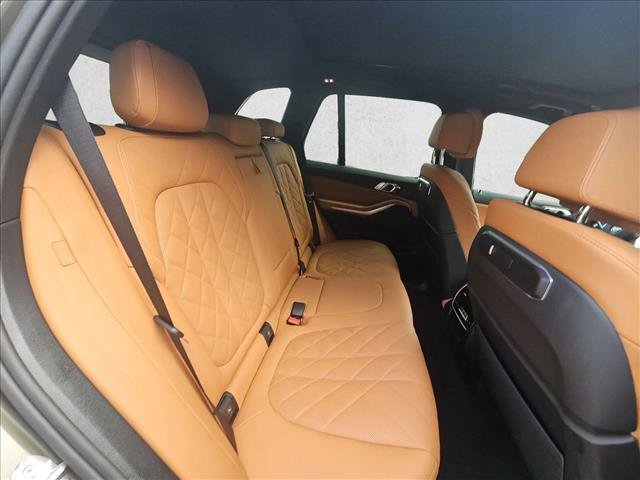 Used 2026 BMW X5 xDrive40i w/ M Sport Package image 19