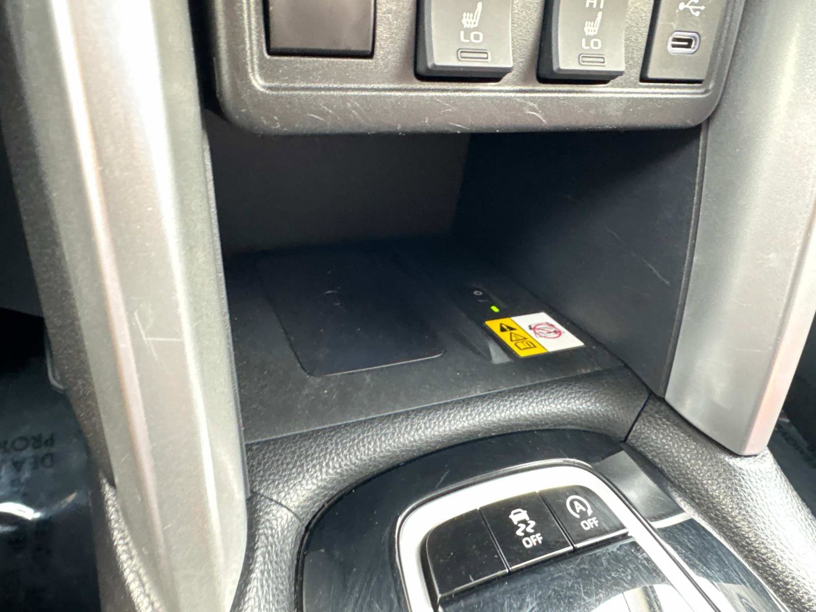 Used 2023 Toyota Corolla Cross XLE image 27