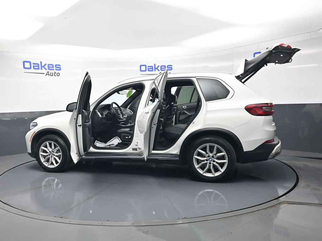 Used 2020 BMW X5 xDrive40i w/ Premium Package image 56