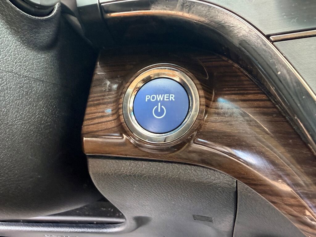 Used 2014 Toyota Avalon Limited image 6