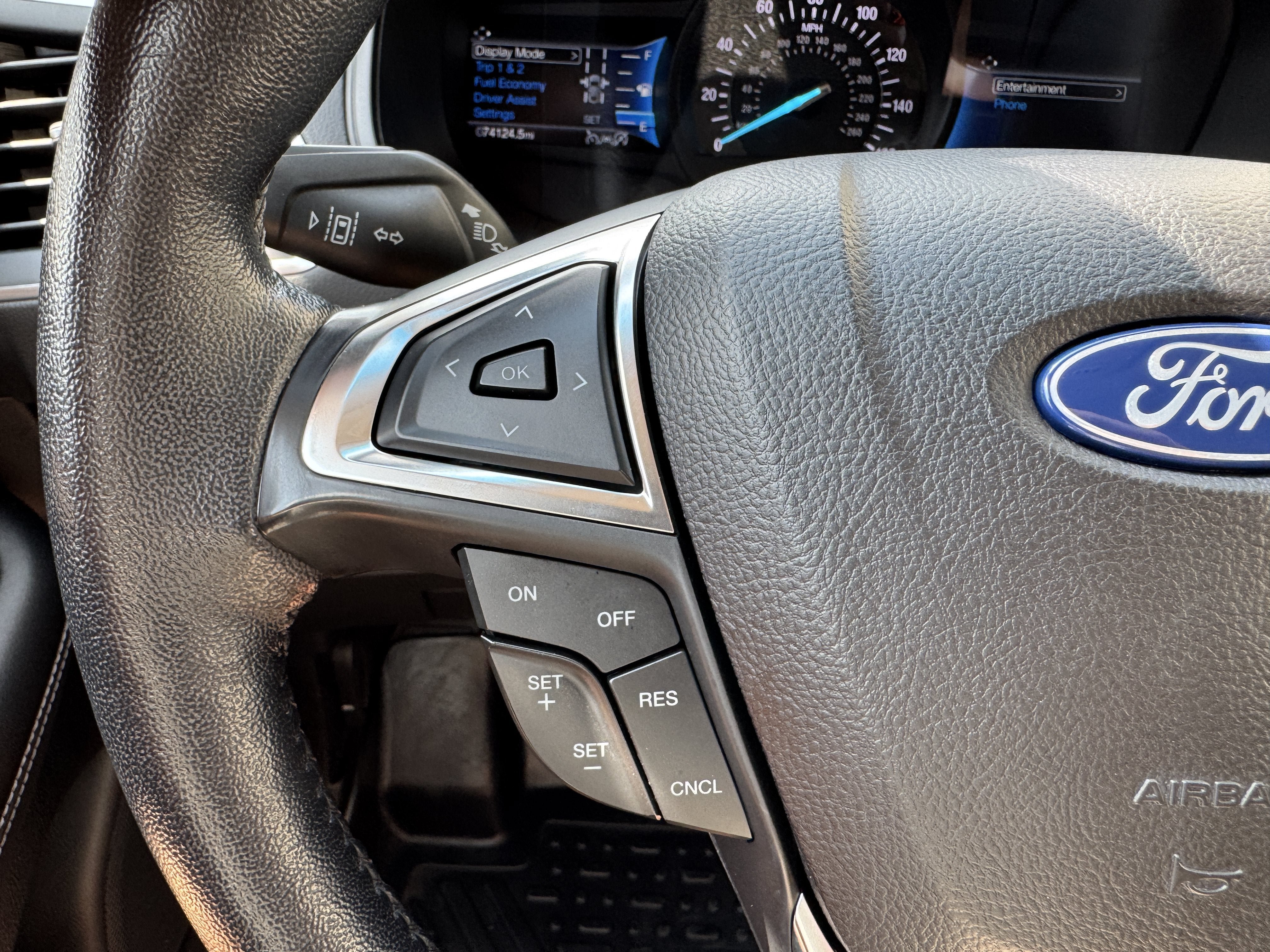 Used 2023 Ford Edge Titanium AWD/4WD image 11