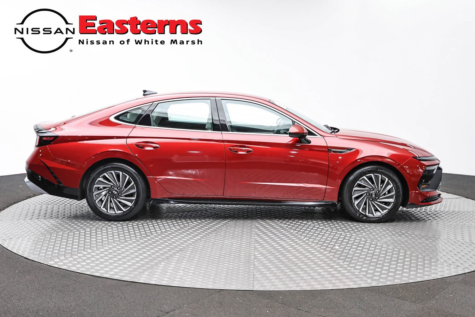 Used 2025 Hyundai Sonata SEL FWD image 4