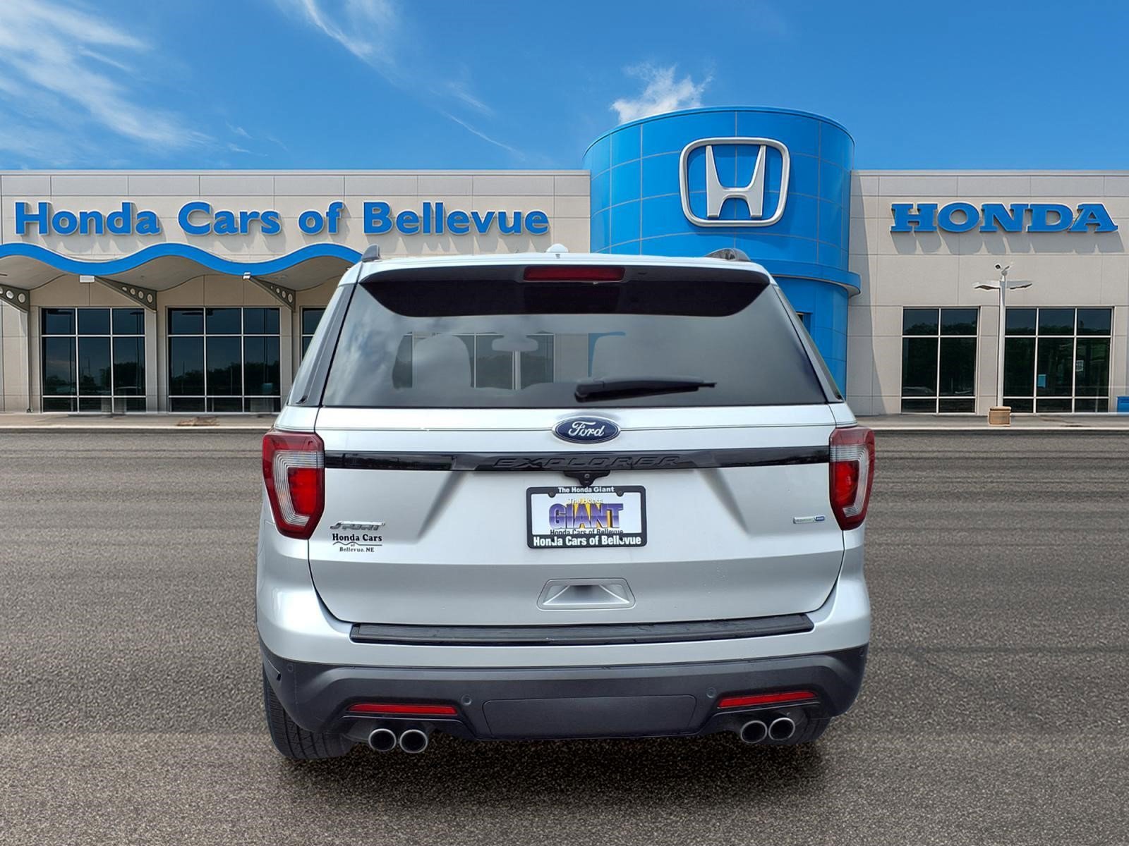 Used 2018 Ford Explorer Sport w/ Equipment Group 401A image 4