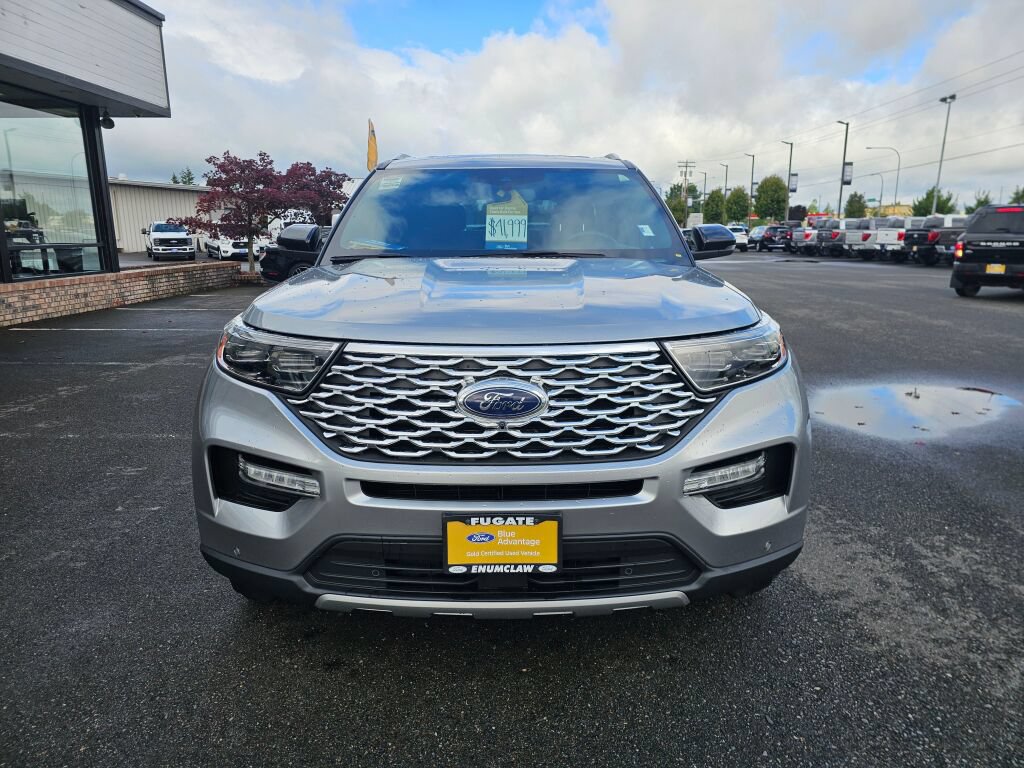 Certified 2022 Ford Explorer Platinum w/ Equipment Group 601A AWD/4WD image 3