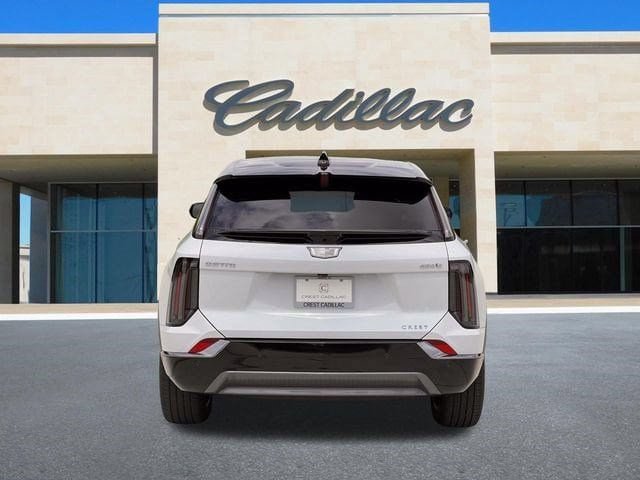 New 2026 Cadillac Optiq Luxury 2 RWD image 4