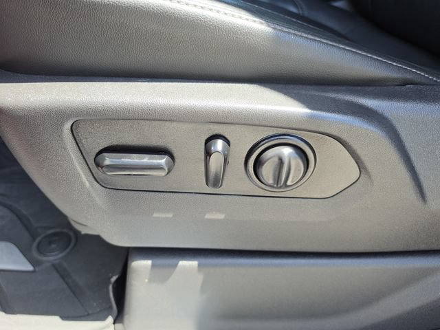 Used 2020 Chevrolet Silverado 1500 RST w/ All-Star Edition RWD image 23