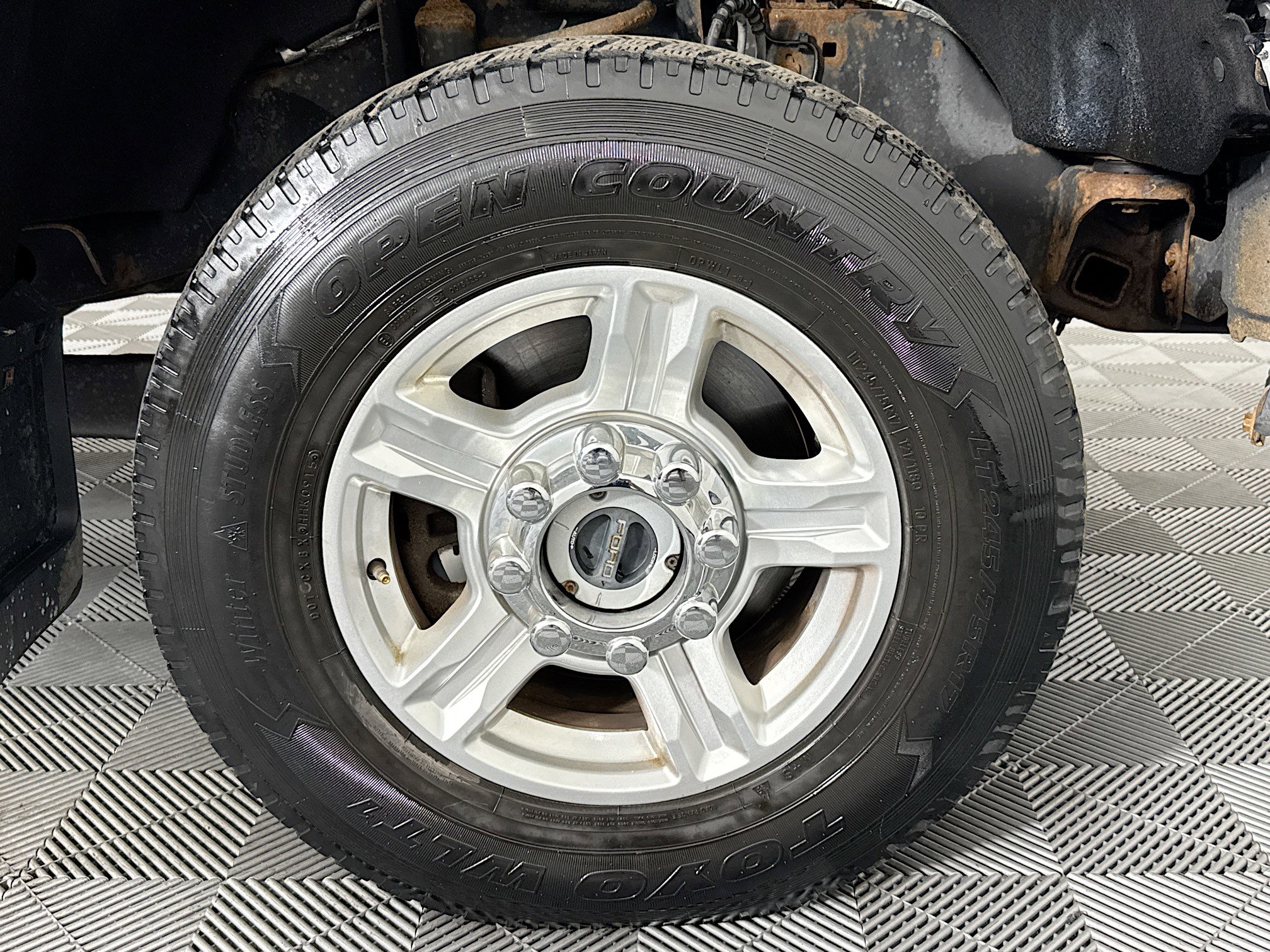 Used 2017 Ford F250 XLT w/ Snow Plow Prep Package image 25