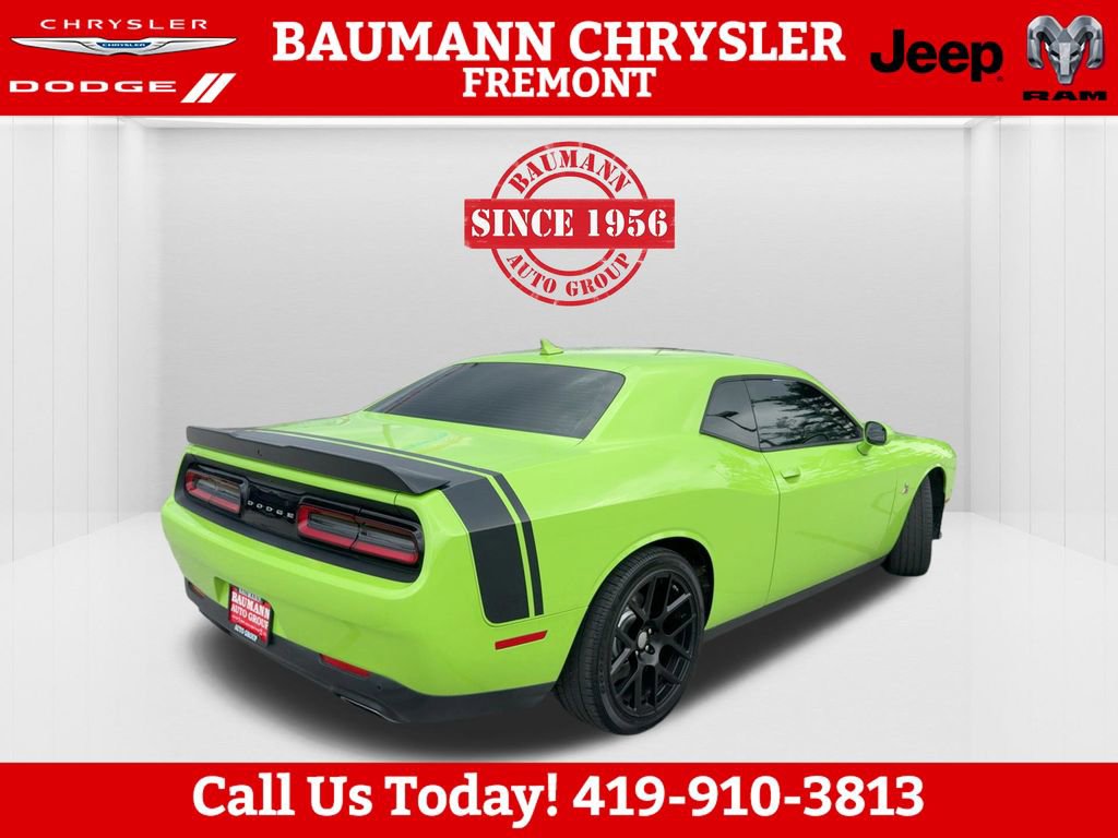Used 2015 Dodge Challenger R/T Scat Pack w/ Leather Interior Group image 5