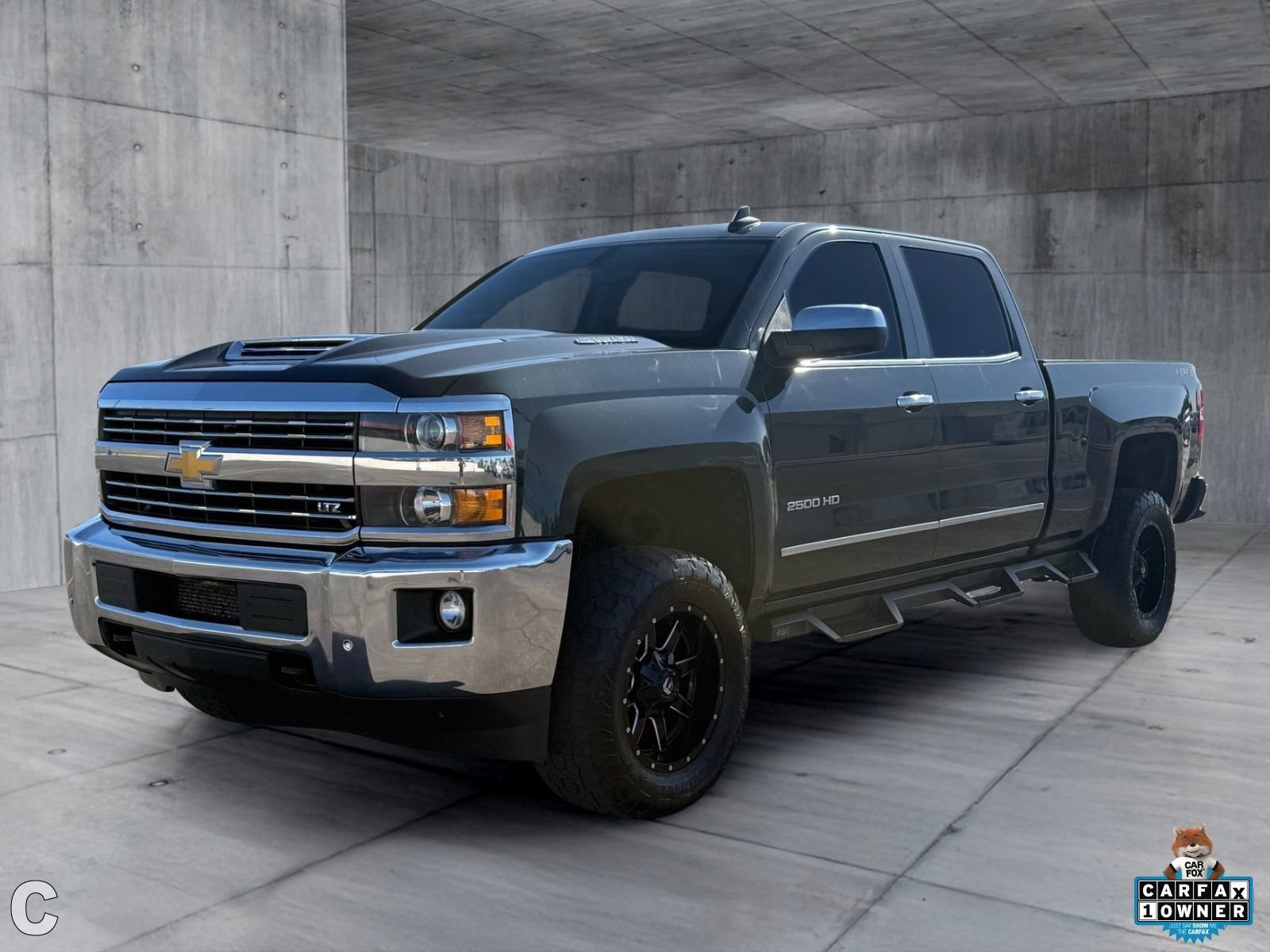 Used 2019 Chevrolet Silverado 2500 LTZ w/ Duramax Plus Package AWD/4WD image 2