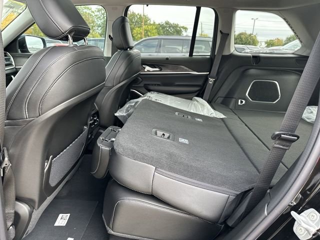 New 2024 Jeep Grand Cherokee Limited 4xe w/ Luxury Tech Group II image 19