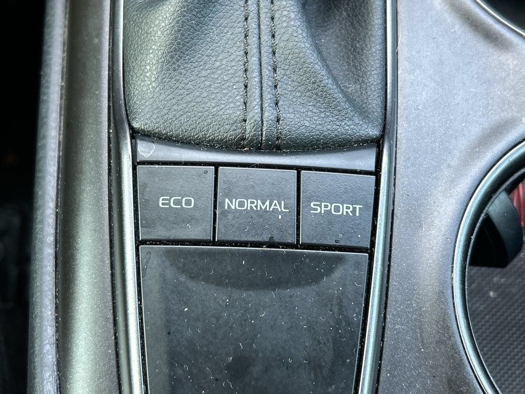 Certified 2024 Toyota Camry SE FWD image 32