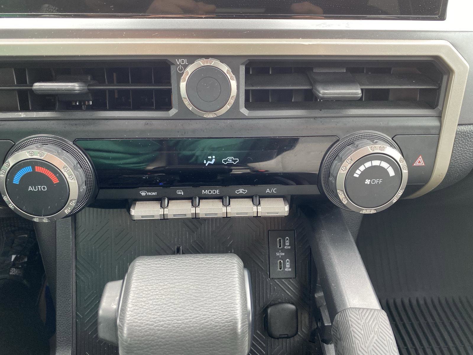 Used 2025 Toyota Tacoma TRD Off-Road image 22