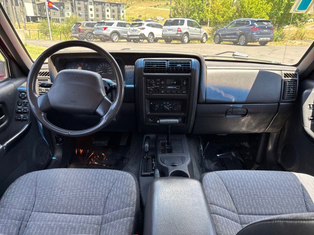 Used 2001 Jeep Cherokee Sport image 25