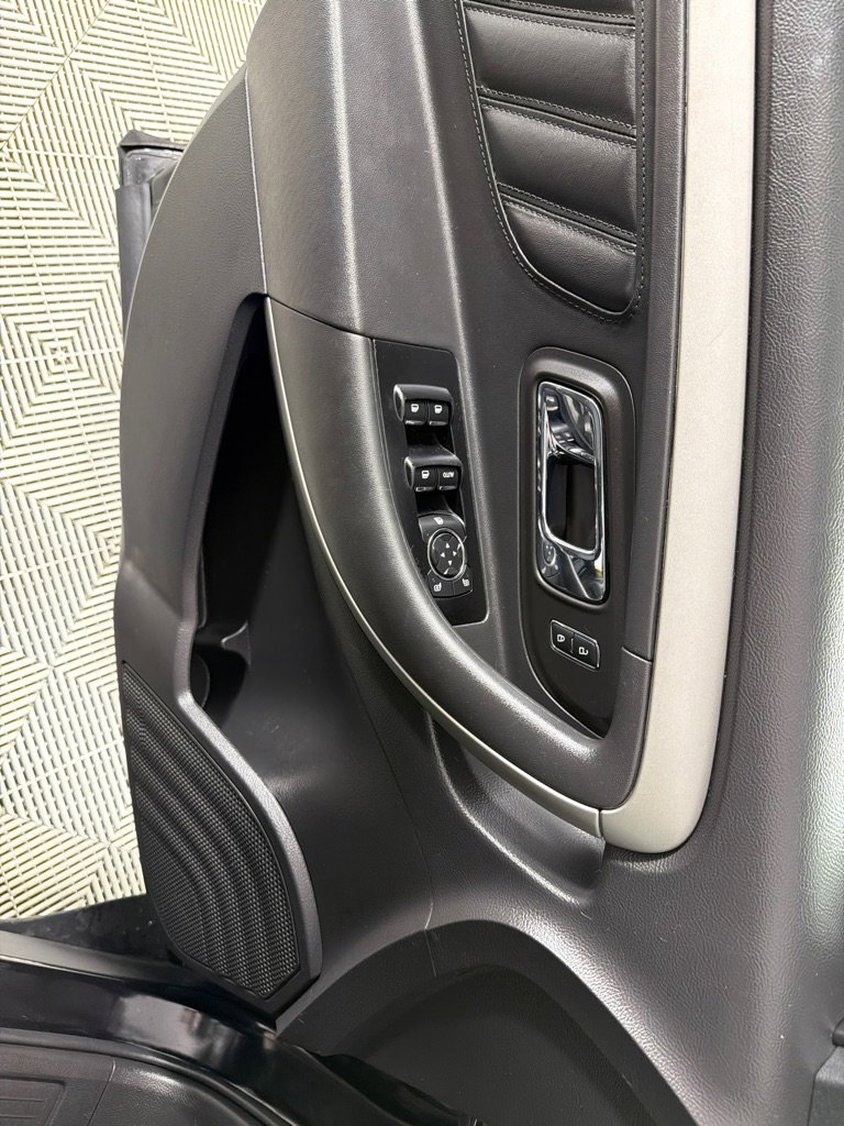 Used 2014 Ford Taurus SEL w/ Equipment Group 201A image 9