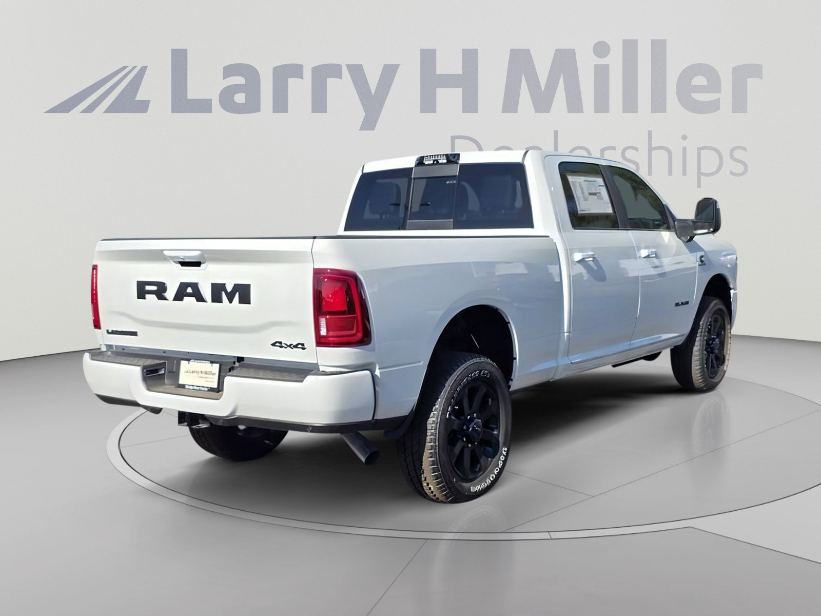 New 2026 RAM 2500 Laramie w/ Night Edition AWD/4WD image 6