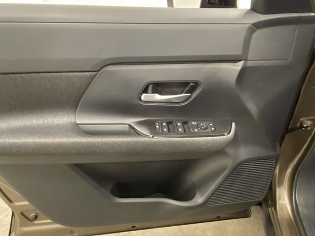New 2026 Nissan Kicks SV FWD image 11