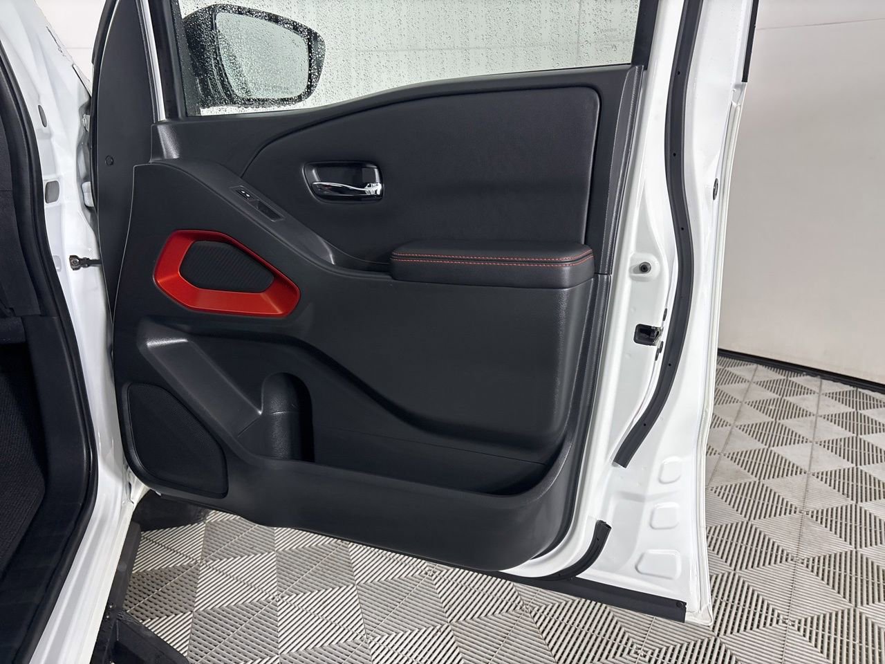 Used 2024 Nissan Frontier Pro-X w/ Technology Package image 28