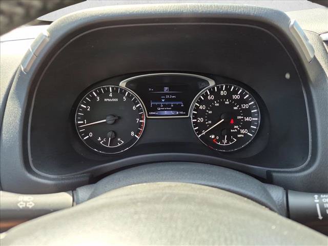 Used 2018 Nissan Pathfinder SV w/ SV Tech Package FWD image 11