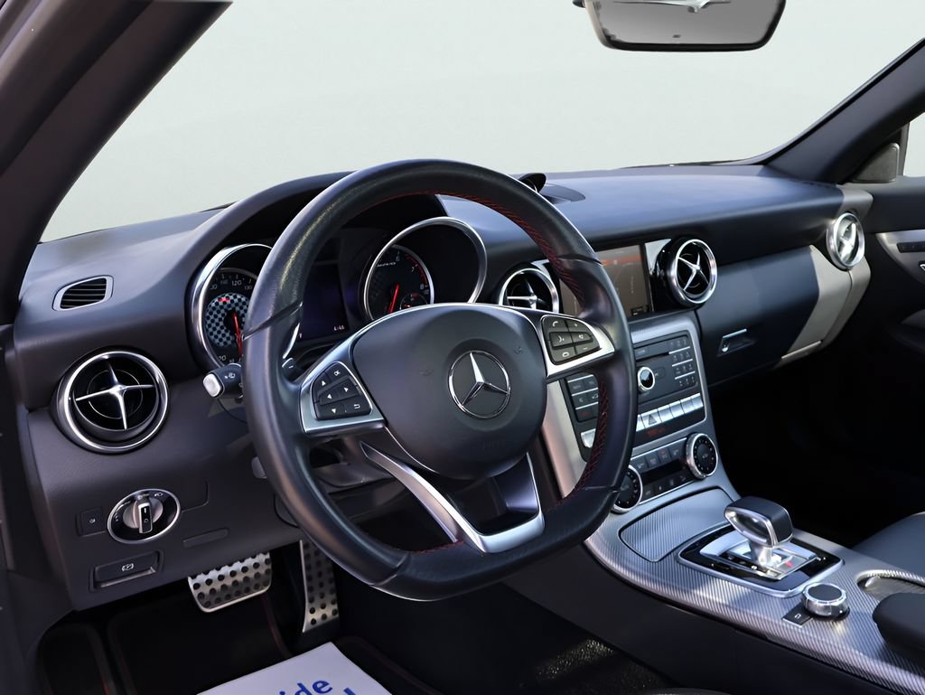 Used 2019 Mercedes-Benz SLC 43 AMG image 20