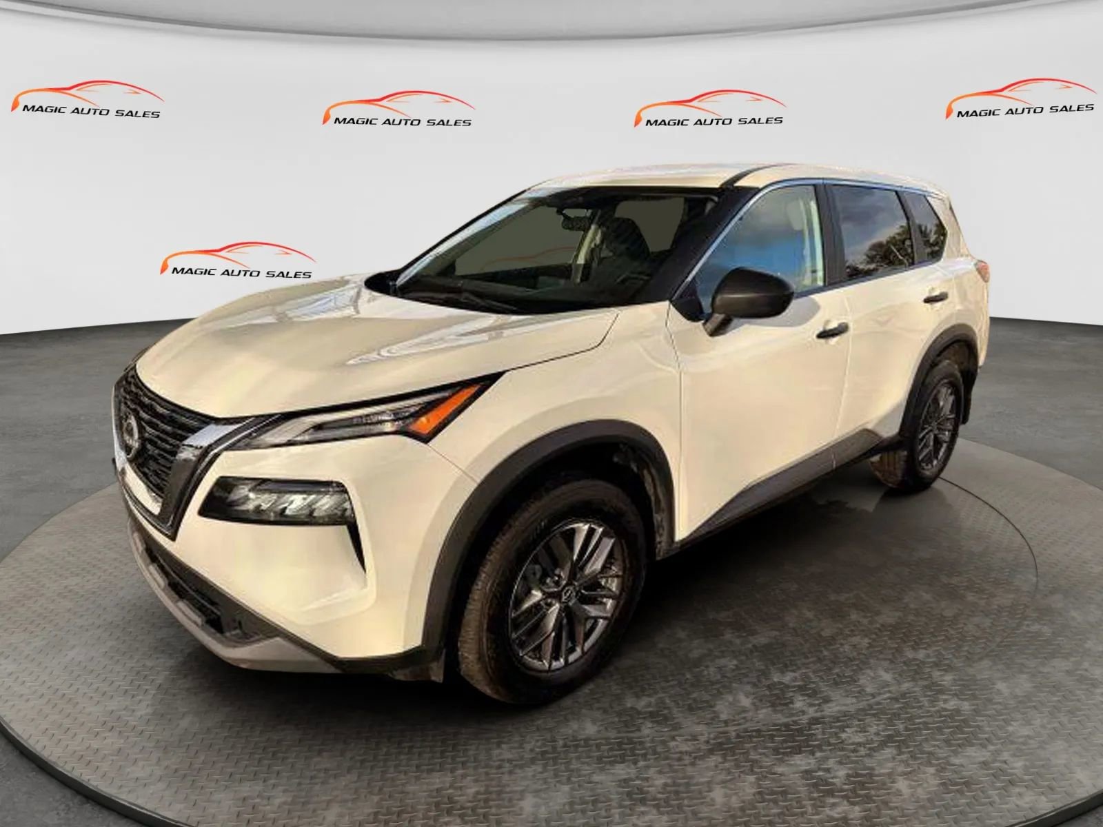 Used 2023 Nissan Rogue S AWD/4WD image 6
