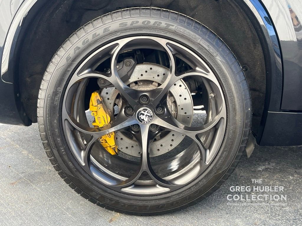 Used 2020 Alfa Romeo Stelvio Quadrifoglio image 39