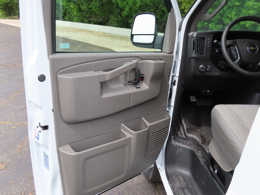 New 2026 Chevrolet Express 3500 Extended w/ Driver Convenience Package RWD image 20