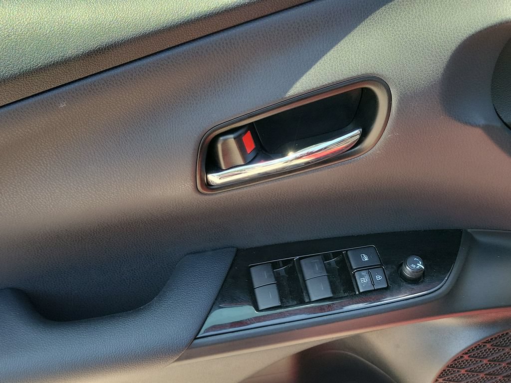 Certified 2020 Toyota Prius LE AWD/4WD image 20