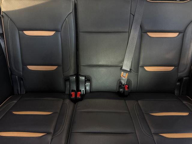 Used 2022 GMC Yukon AT4 image 19