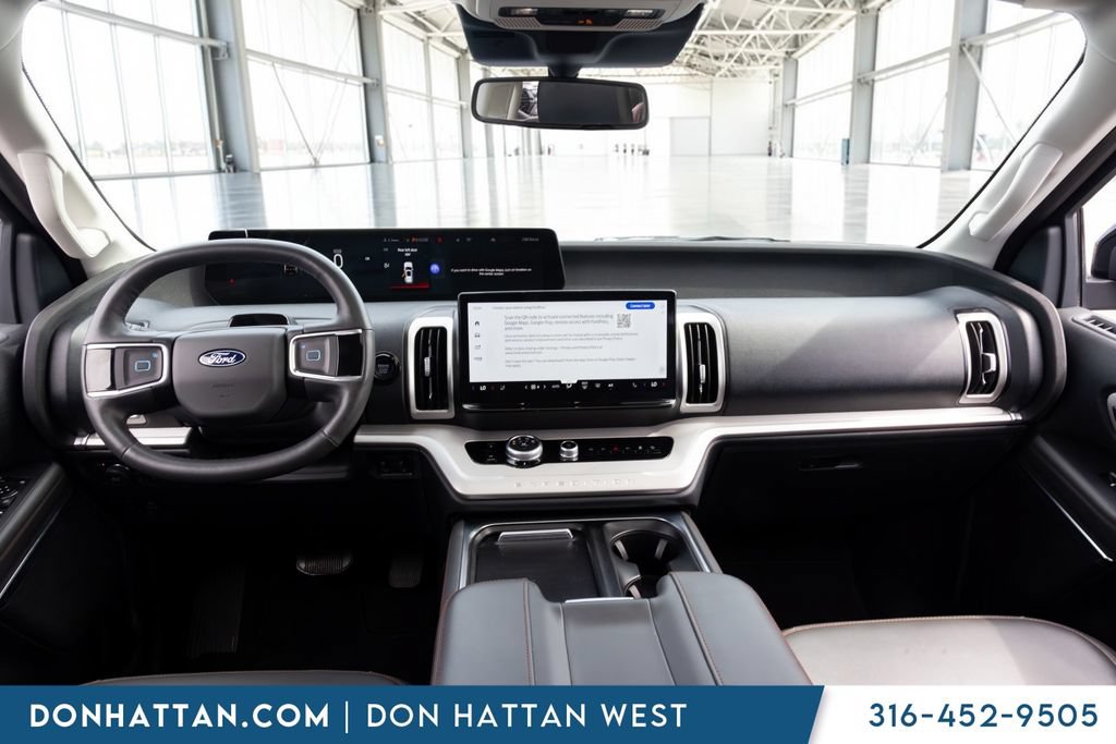Used 2025 Ford Expedition Max Active AWD/4WD image 4