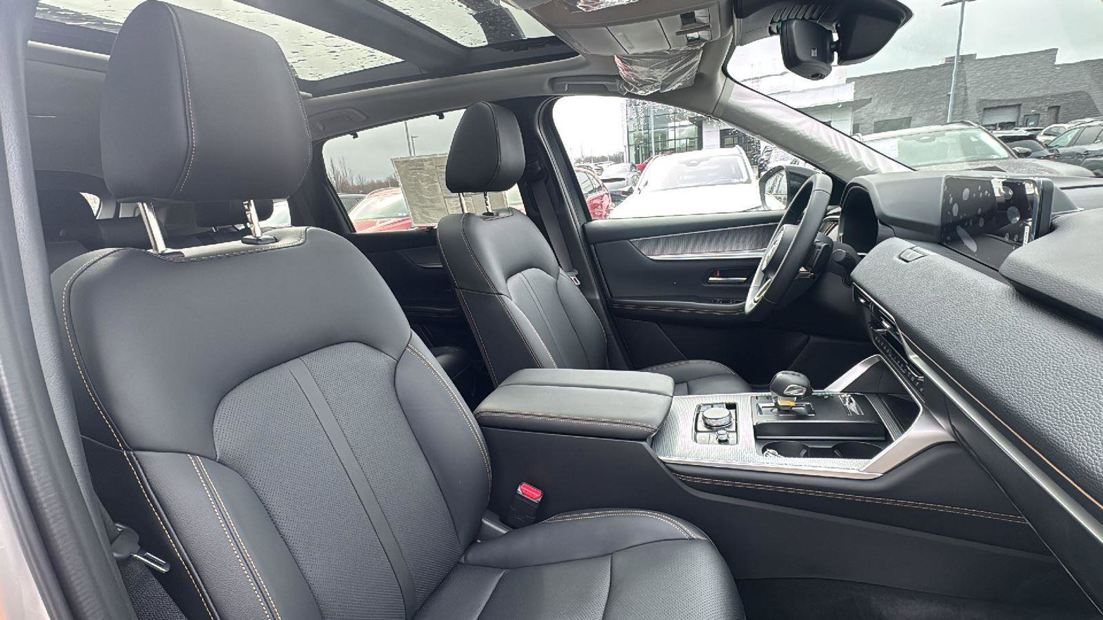 New 2026 MAZDA CX-90 Plug-In Hybrid w/Premium Sport image 16