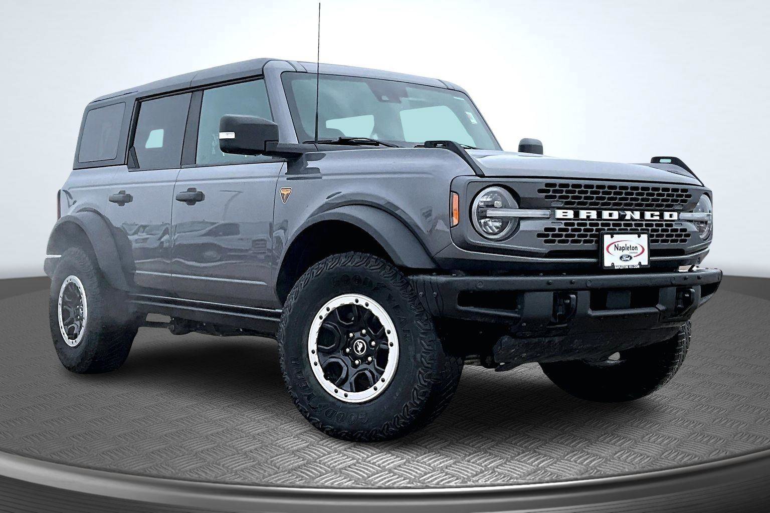 Used 2021 Ford Bronco Badlands image 13