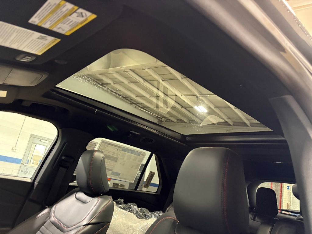 New 2026 Ford Explorer ST-Line image 24