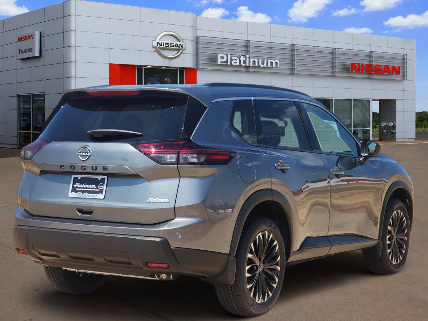 New 2026 Nissan Rogue Dark Armor FWD image 4