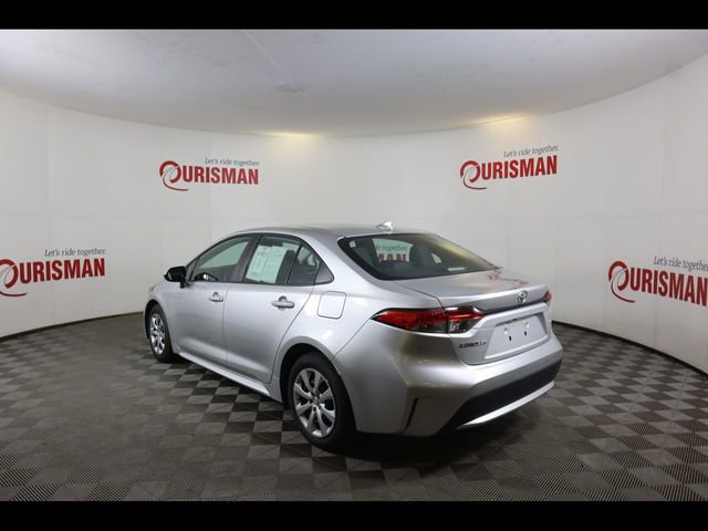 Used 2025 Toyota Corolla LE image 9
