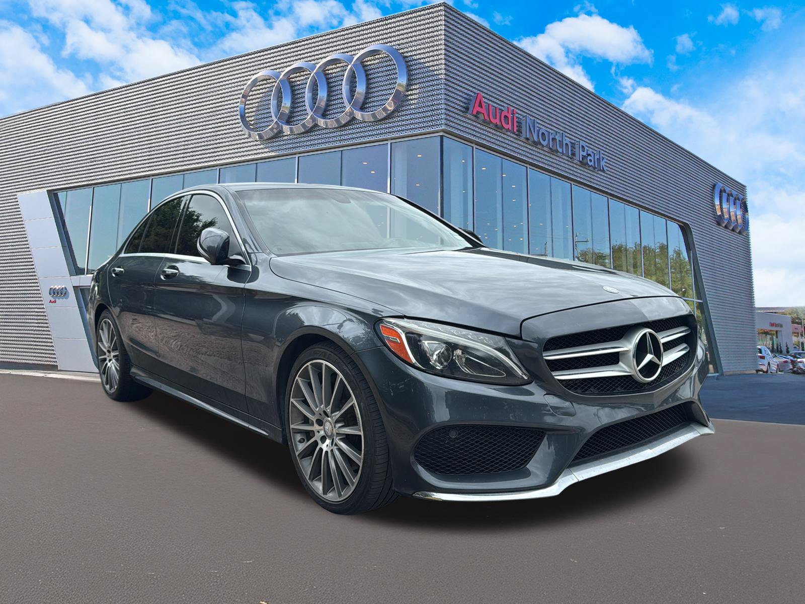 Used 2015 Mercedes-Benz C 400 4MATIC image 1