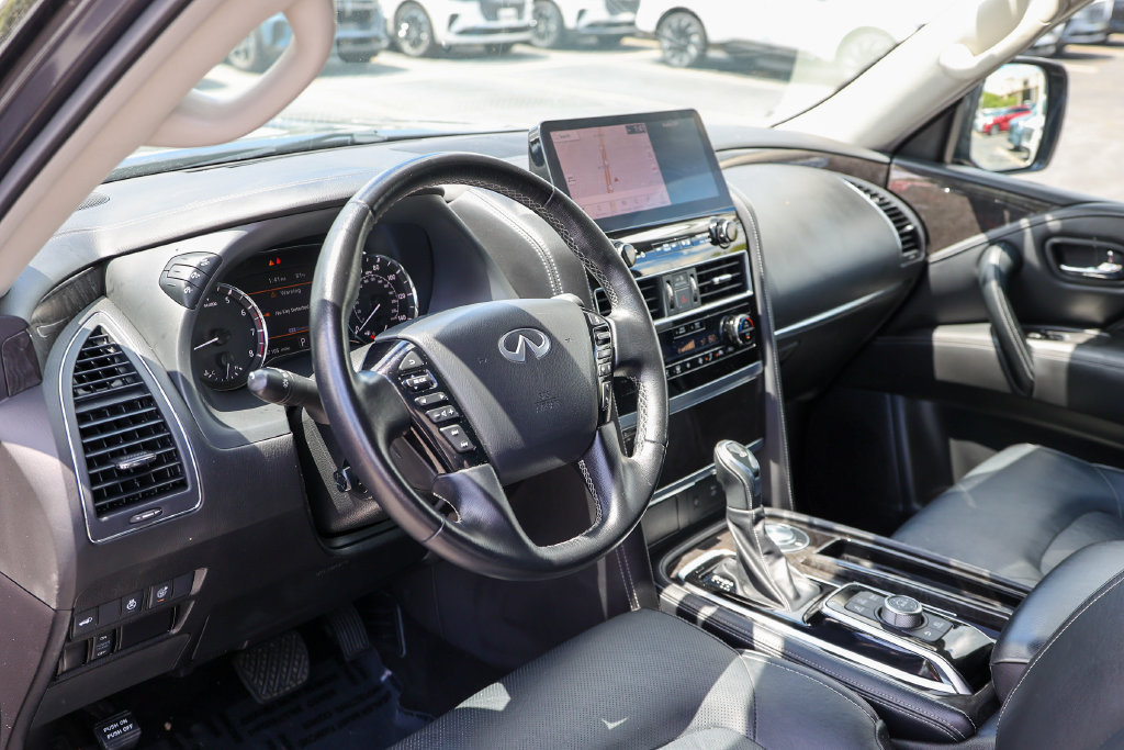 Used 2024 INFINITI QX80 Luxe RWD image 28