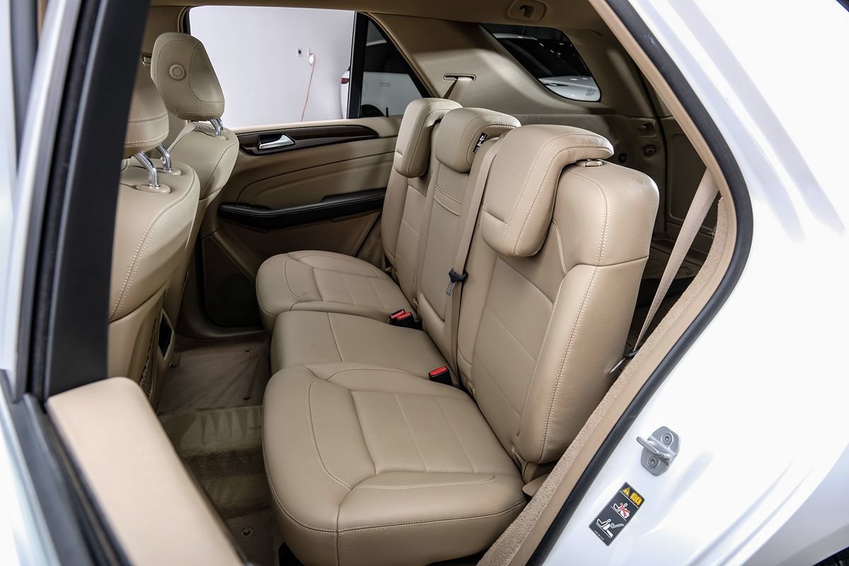 Used 2015 Mercedes-Benz ML 350 4MATIC w/ Premium 1 Package image 44