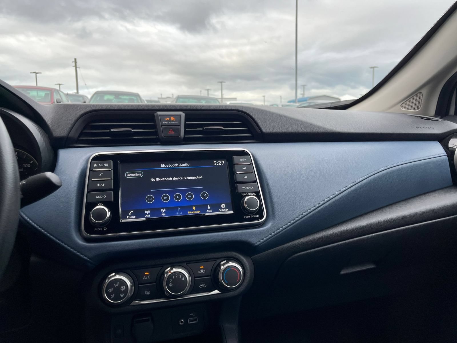 Used 2025 Nissan Versa SV FWD image 19