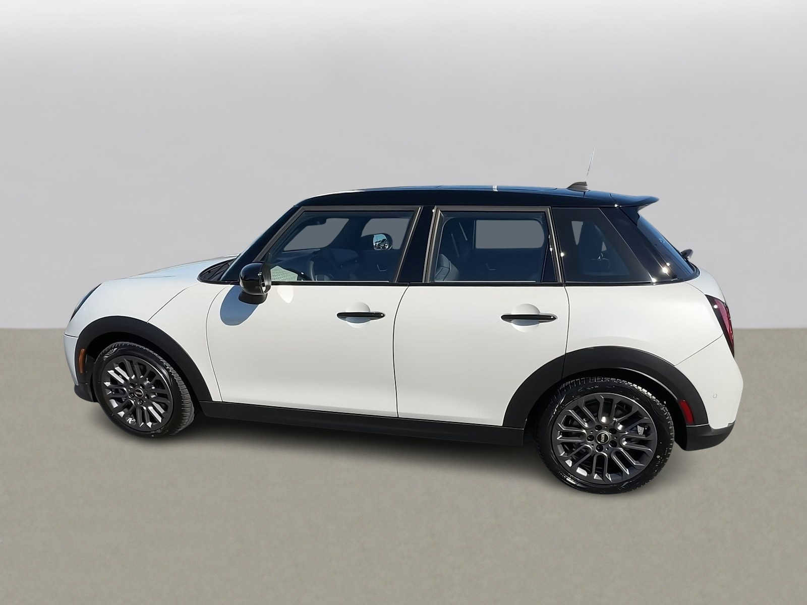 Used 2026 MINI Cooper S FWD image 5