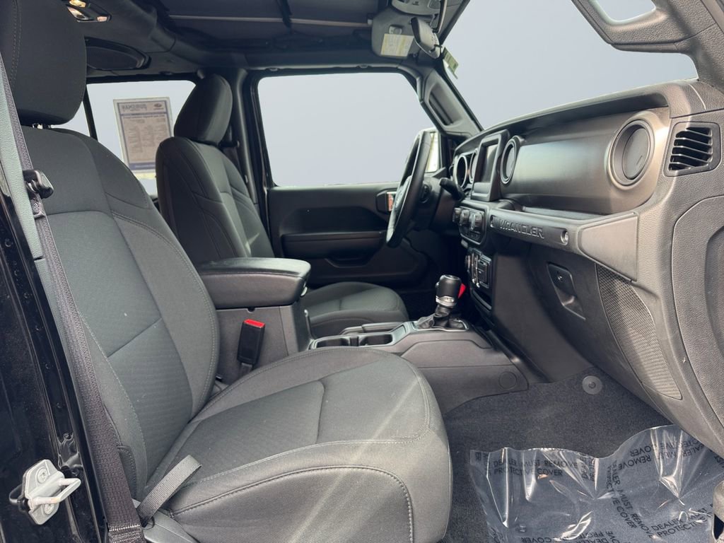 Used 2022 Jeep Wrangler Unlimited Sport image 15