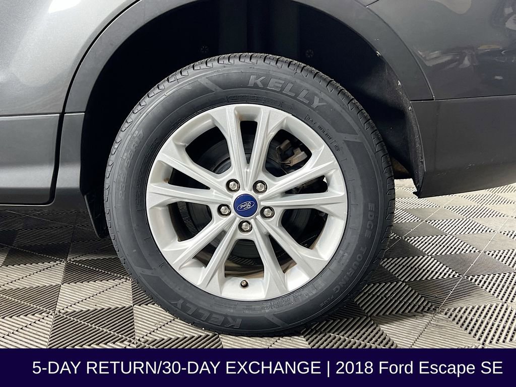 Certified 2018 Ford Escape SE image 34