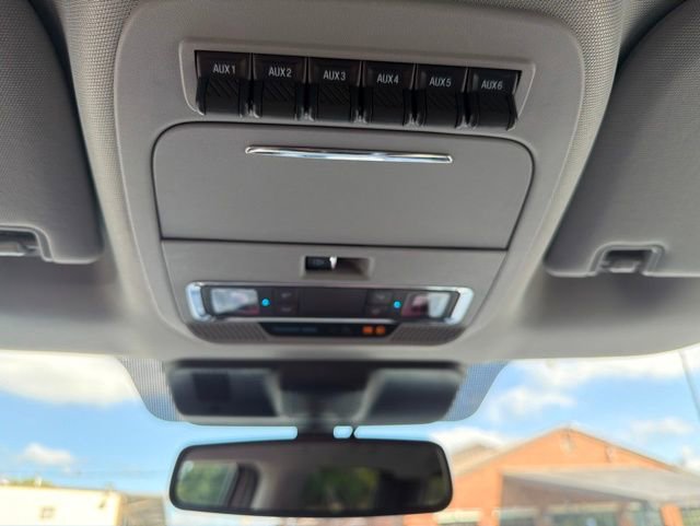 Used 2025 Ford F250 Lariat w/ Black Appearance Package AWD/4WD image 19