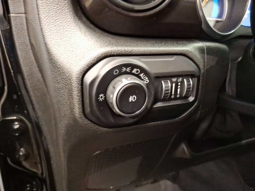 Used 2019 Jeep Wrangler Unlimited Sport AWD/4WD image 19