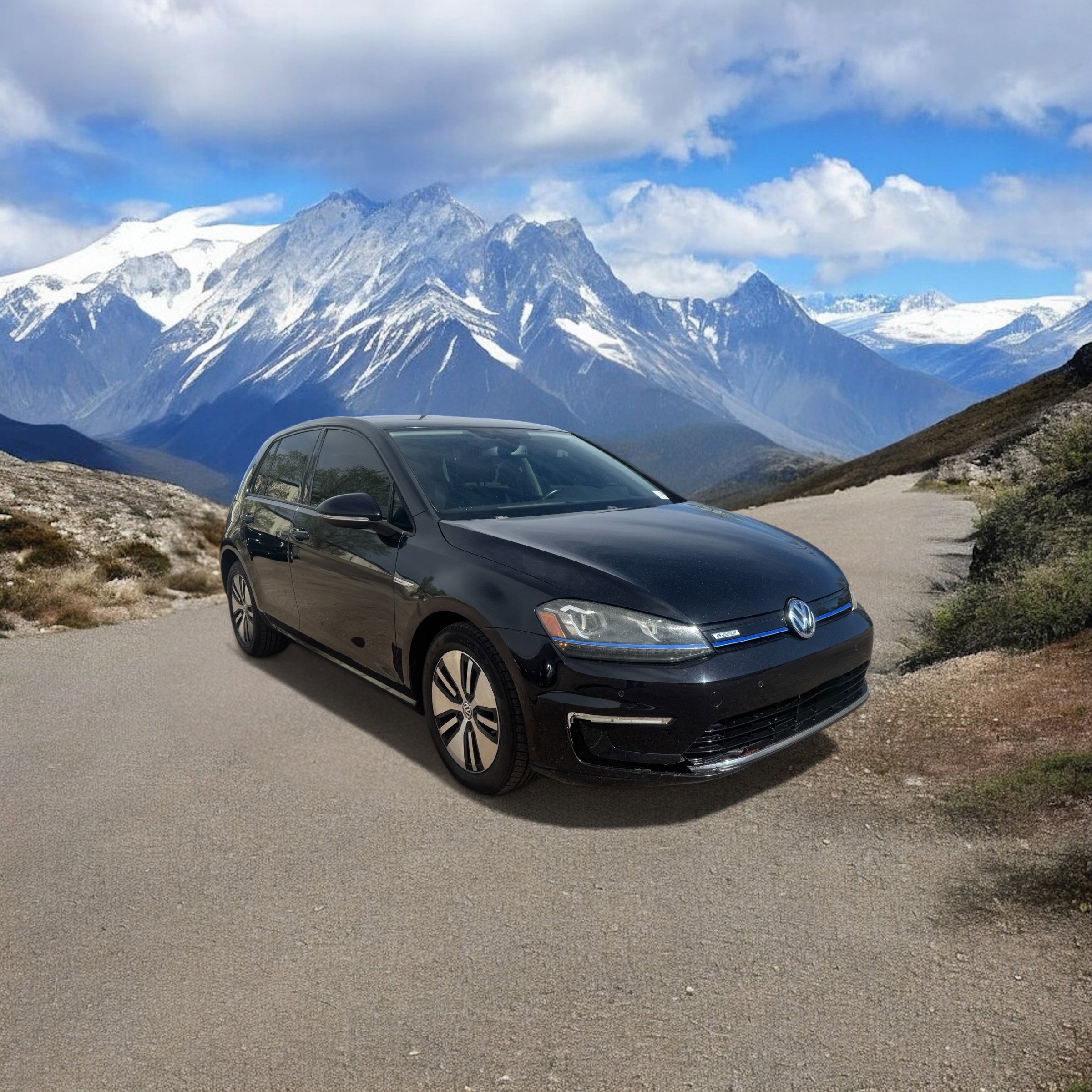 Used 2015 Volkswagen e-Golf SEL Premium image 7