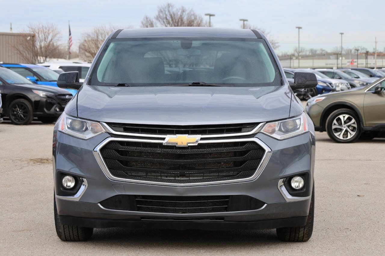 Used 2021 Chevrolet Traverse LS FWD image 2