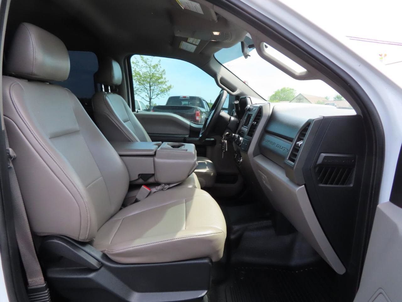 Used 2019 Ford F250 XL w/ Power Equipment Group AWD/4WD image 44