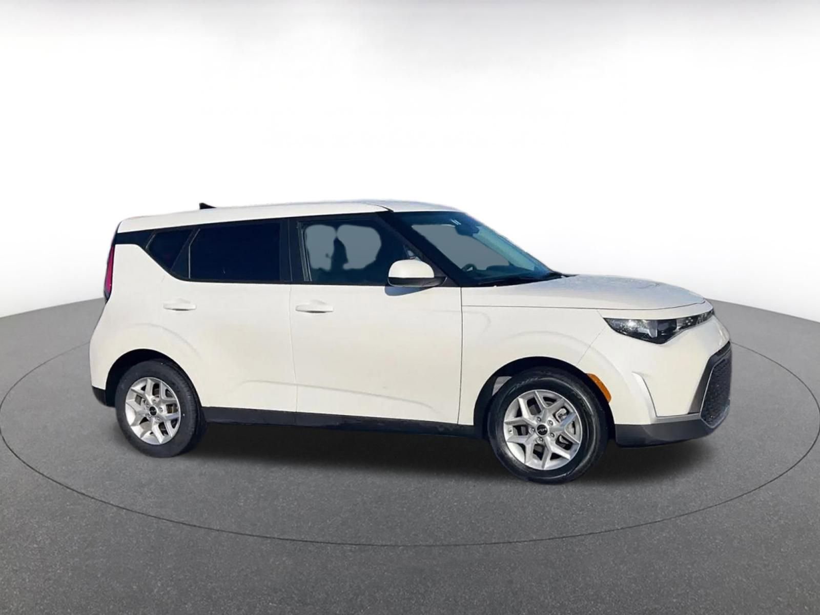 Used 2025 Kia Soul LX w/ LX Technology Package video 2