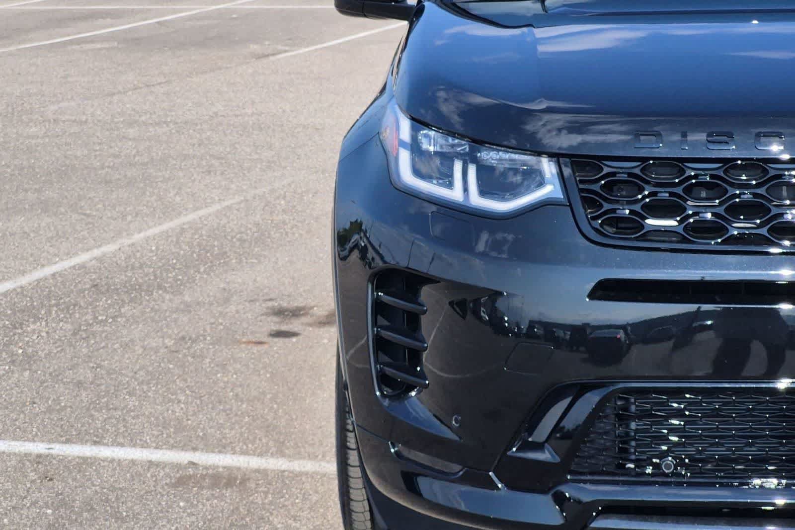 New 2026 Land Rover Discovery Sport Landmark AWD/4WD image 10